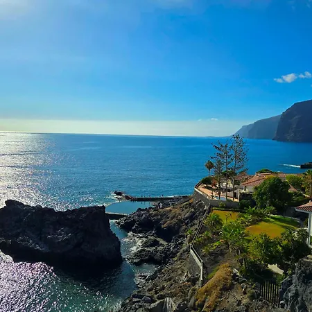 Hébergement de vacances Sean's House With Swimming Pool Tenerife Sur By Hrtenerife Net Puerto de Santiago (Tenerife)